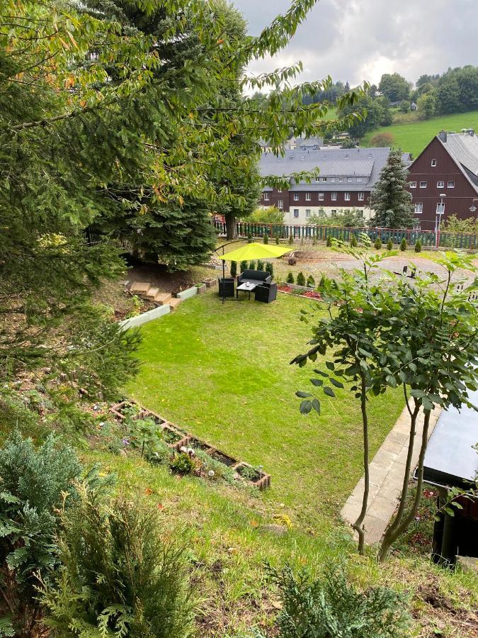 Haus Zur Pinge Hotell Altenberg  Exteriör bild